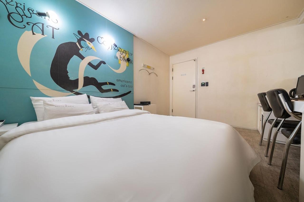 Guri Lexy Hotel Luaran gambar