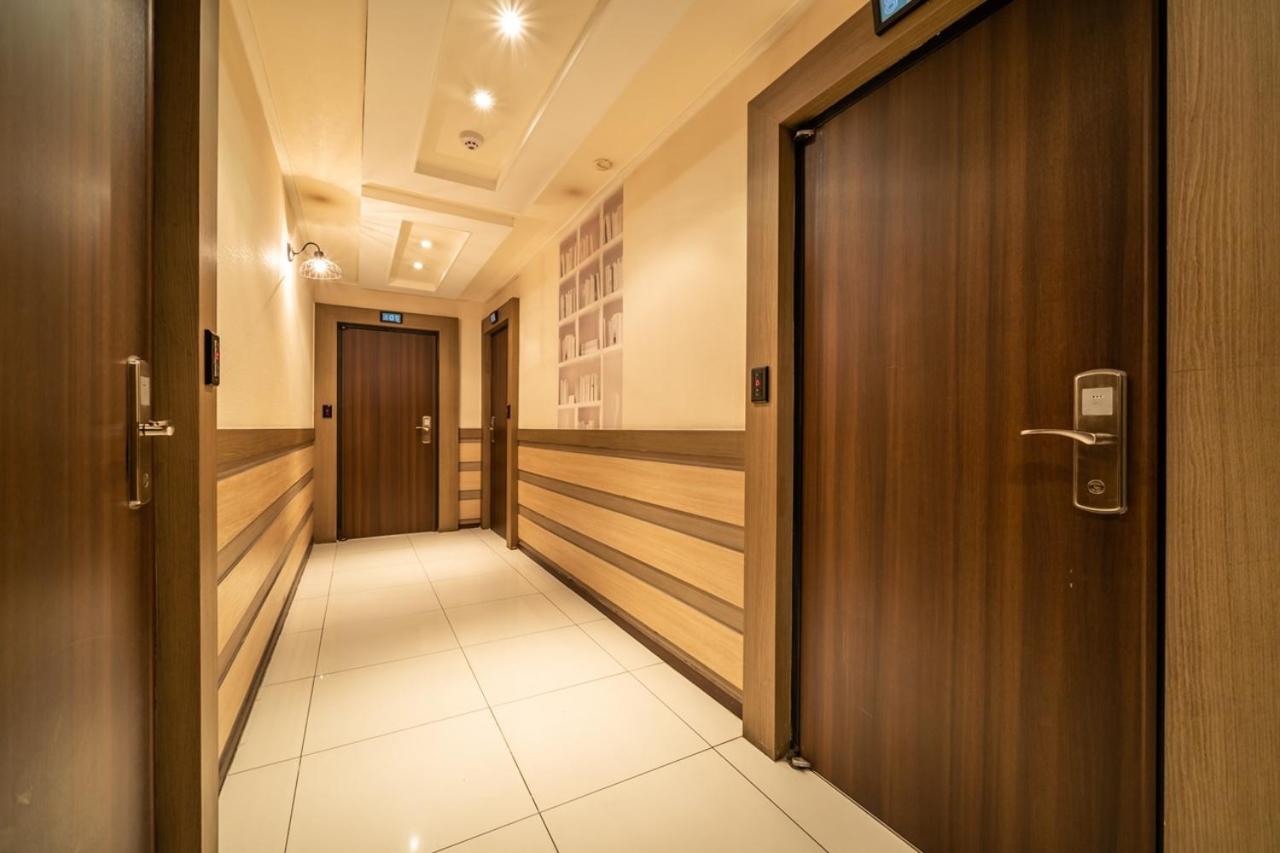 Guri Lexy Hotel Luaran gambar