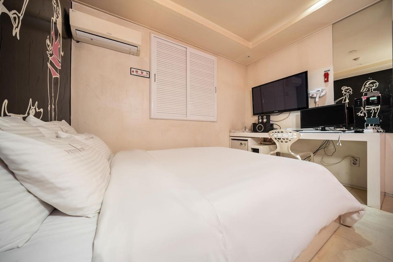 Guri Lexy Hotel Luaran gambar