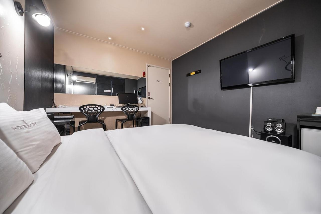 Guri Lexy Hotel Luaran gambar